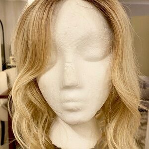 HAIR TOPPER Belle Tress Wavy synthetic  - rooted Blonde color Chai- NEW WOT